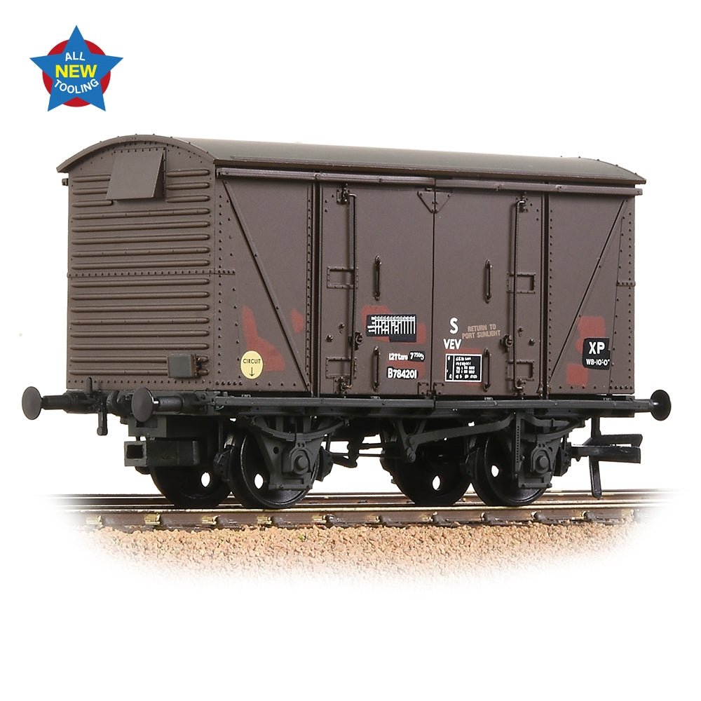 Bachmann 38 - 873 BR 12T 'Vanwide' Ventilated Van BR Bauxite (TOPS) [W] - OO Gauge - Phillips Hobbies