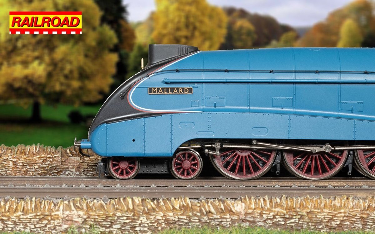 Hornby R3371 RailRoad LNER, A4 Class, 4 - 6 - 2, 4468 ‘Mallard’ - OO Gauge - Phillips Hobbies