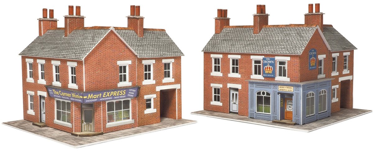 Metcalfe PN116 Corner Shop & Pub in Red Brick Card Kit - N Gauge - Phillips Hobbies