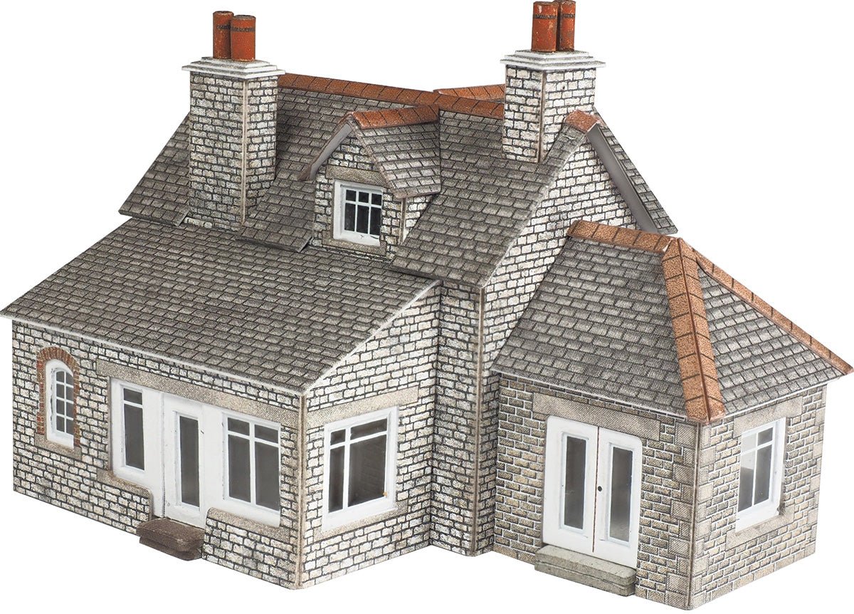 Metcalfe PN157 Grange House Card Kit - N Gauge - Phillips Hobbies