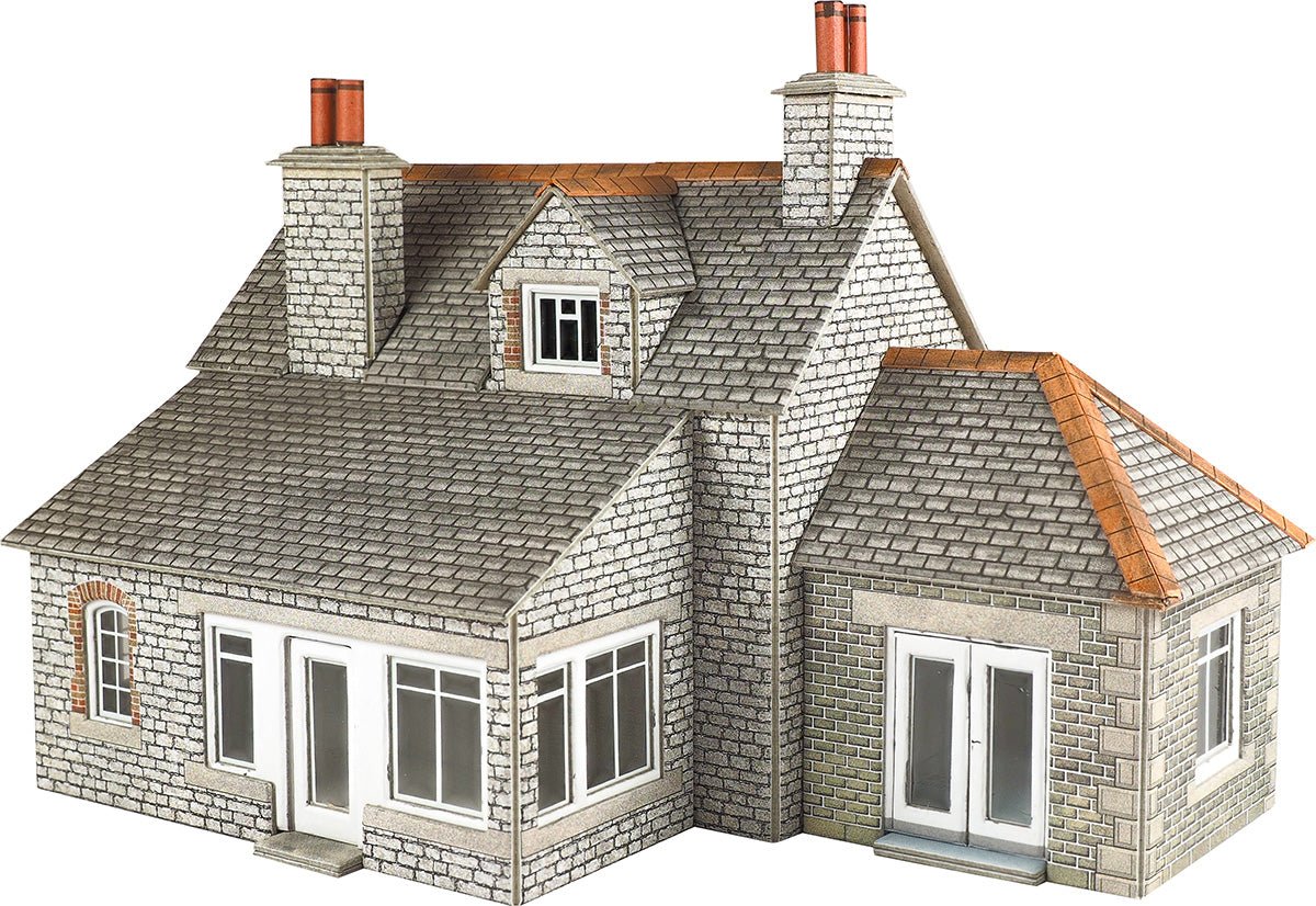 Metcalfe PO257 Grange House Card Kit - 00/H0 Gauge - Phillips Hobbies