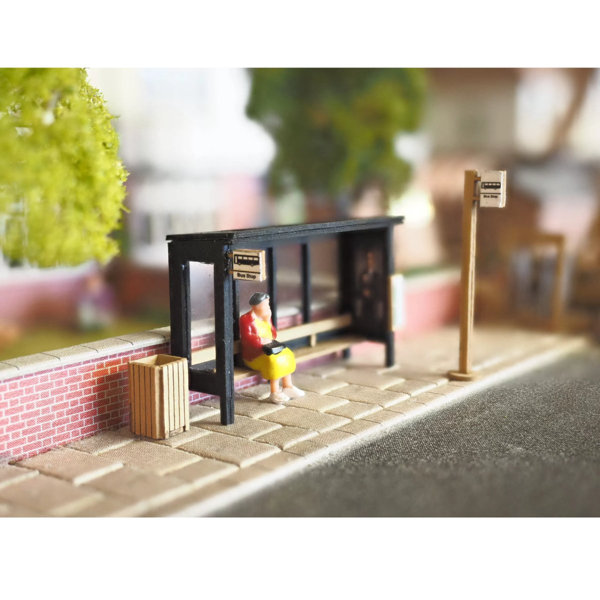 Metcalfe PO525 Bus Shelter Card Kit - 00/H0 Scale - Phillips Hobbies