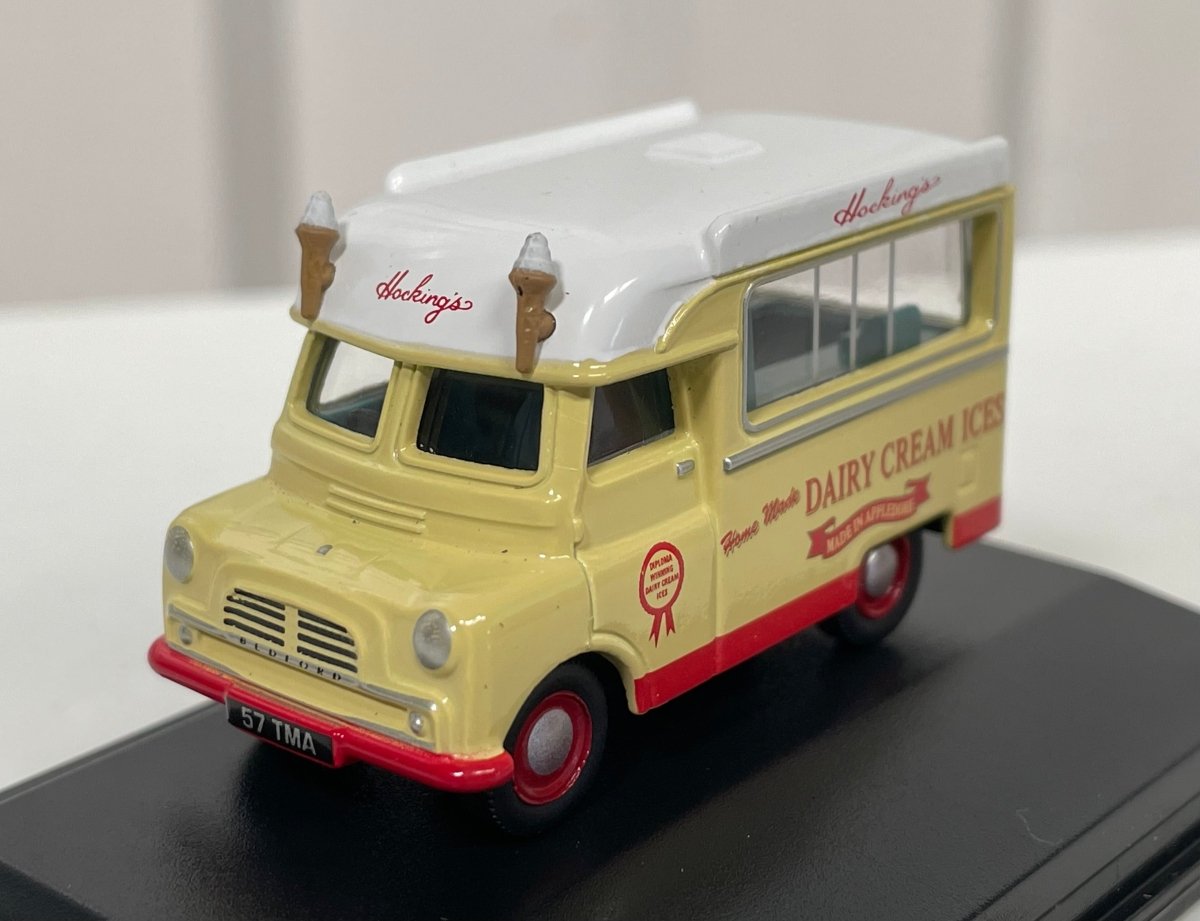 Oxford Diecast 76CA030 Bedford CA Ice Cream Hockings - Phillips Hobbies