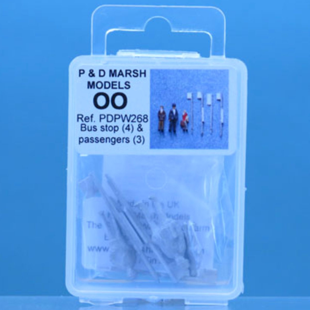 P&D Marsh PDPW268 Bus Stops & Passengers - Unpainted (OO Gauge) - Phillips Hobbies