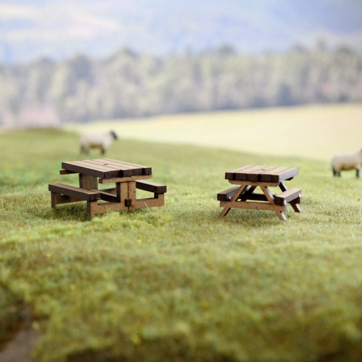 WWScenics Large and Small Picnic Benches Kit x6 - OO Gauge - Phillips Hobbies